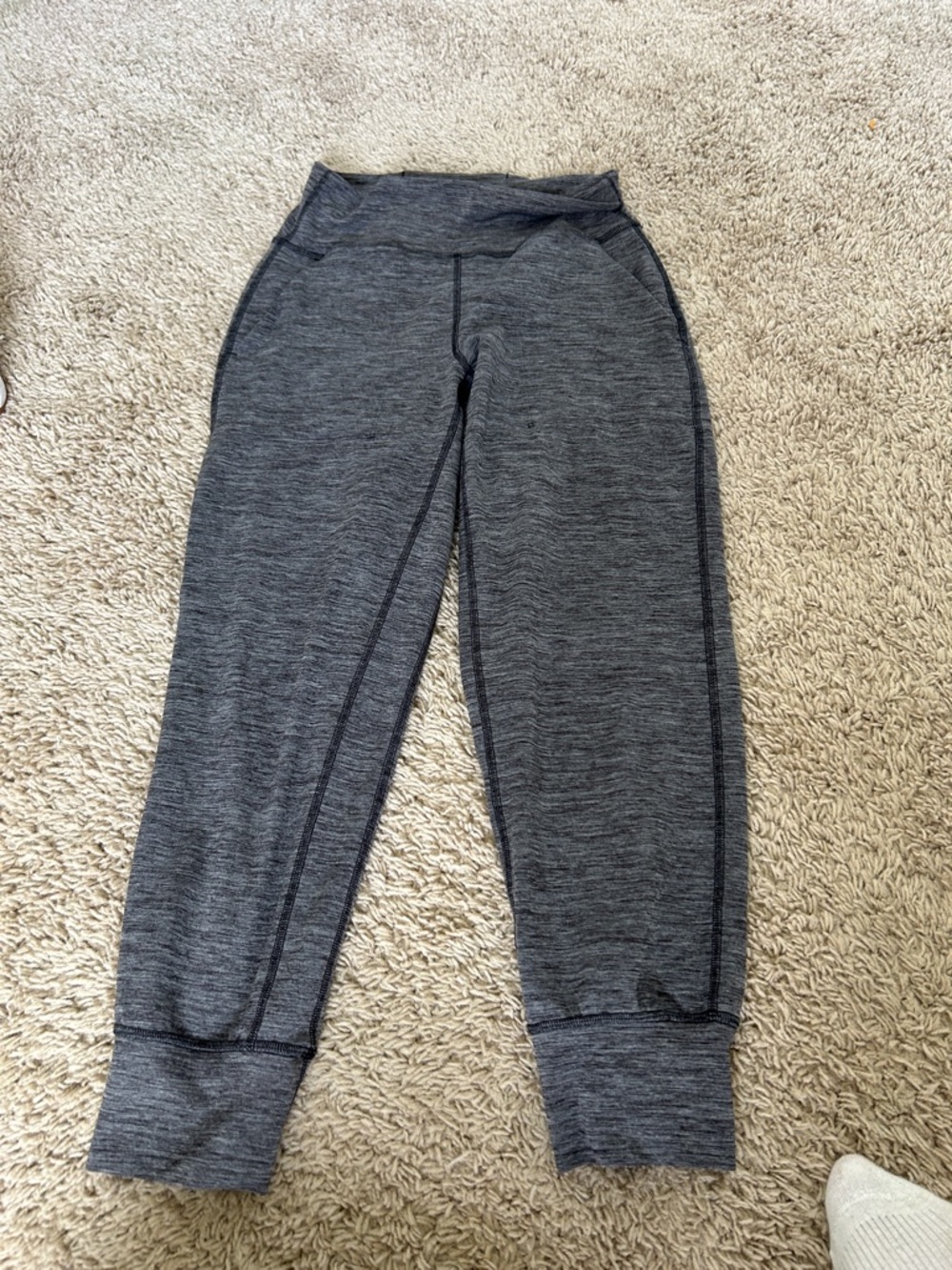 Lululemon Grey Heather Active Capri Jogger Pants